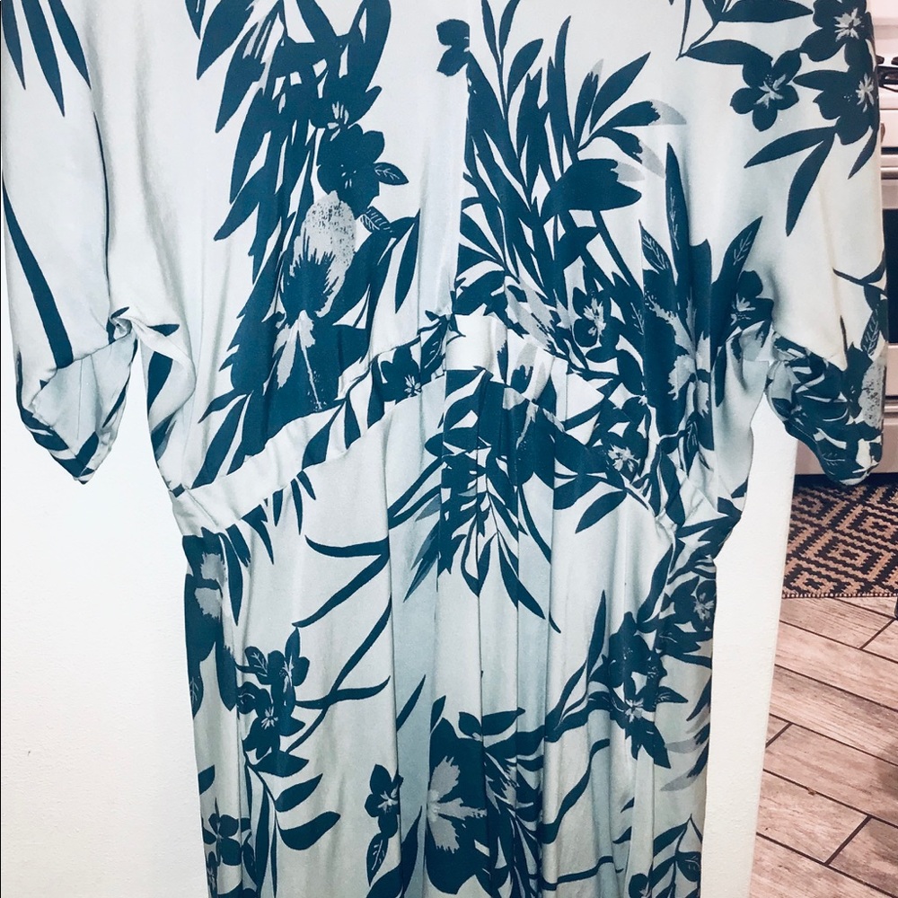 Tucker NYC Market Dress Large